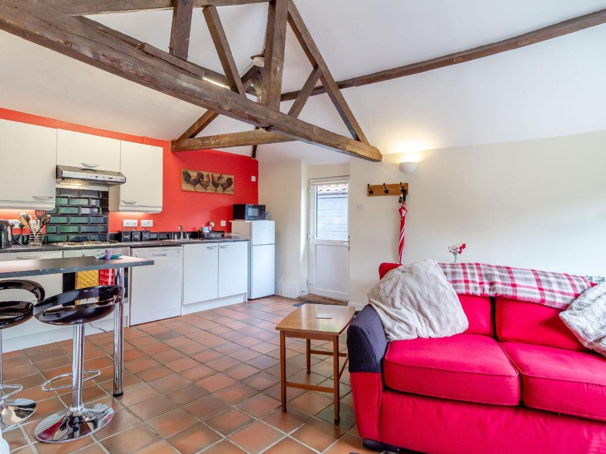 The Nest Box Villa Diss Bagian luar foto