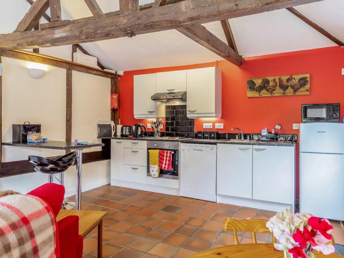 The Nest Box Villa Diss Bagian luar foto